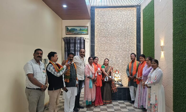 वार्ड क्रमांक 05 में पार्षद और अध्यक्ष के लिए सांसद राधेश्याम राठिया ने जनता से मांगा सहयोग 1 IMG 20250208 WA0004