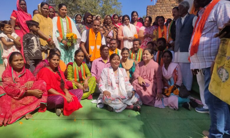 टार्जन भारती और अनिल सरकार अगर वार्ड नंबर 6 से सबसे अधिक लीड से जीते तो वार्ड नंबर 6 में विकास कार्यों की गंगा बहा देंगे:-सांसद राधेश्याम राठिया 1 IMG 20250208 WA0006