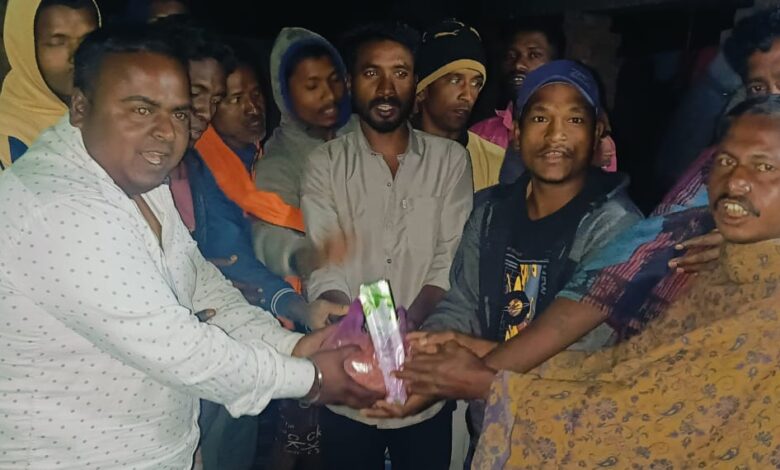 मोटरसाईकल पर घूम कर प्रत्याशी रहे चुनाव प्रचार, जनता से घर-घर जाकर कर रहे मुलाक़ात 1 IMG 20250214 WA0013