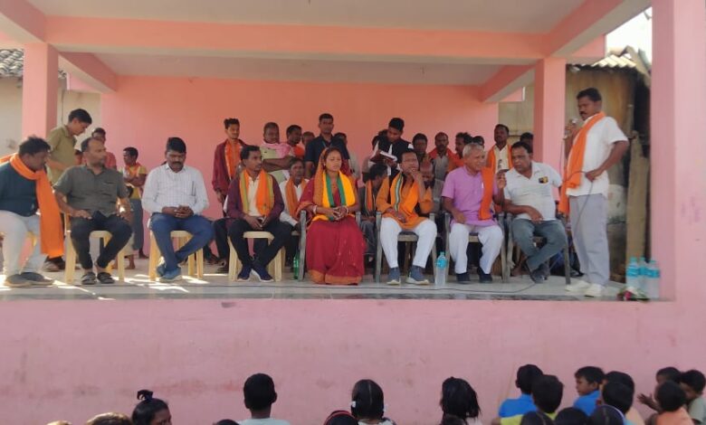 डी. डी. सी प्रत्याशी पूर्णिमा लालासिंह बैगा का क्षेत्र में धुआँधार प्रचार , जनता का मिल रहा समर्थन 1 IMG 20250217 WA0019