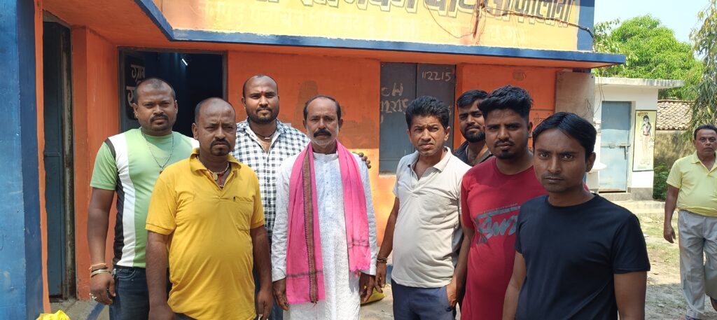मै हार रहा हूं क्युकी सरपंच के घर से हैं 6 पंच, उपसरपंच प्रत्याशी ने रिजल्ट से पहले लगाया इल्जाम, देवप्रशाद ढाली की जीत निश्चित 1 1000193874