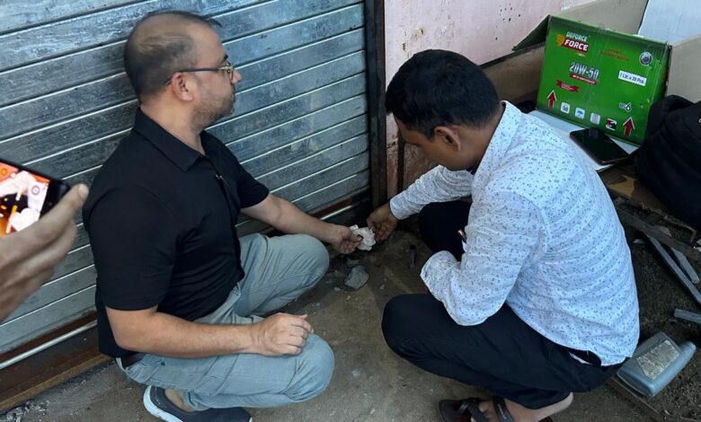क़ृषि विभाग ने दुर्गापुर के खाद्य दूकान पर मारा छापा, दूकान सील और कई बोरी रासायनिक और कार्बनिक खाद्य जप्त 1 IMG 20250721 WA0010