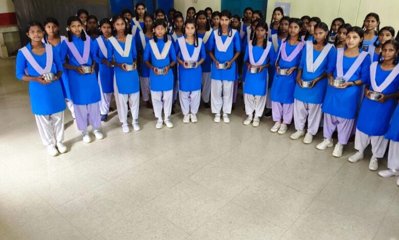 क्रीड़ा परिसर छात्रवास धरमजयगढ़ की छात्राओं के लिए टिफिन व्यवस्था प्रारम्भ 1 IMG 20250801 WA0009