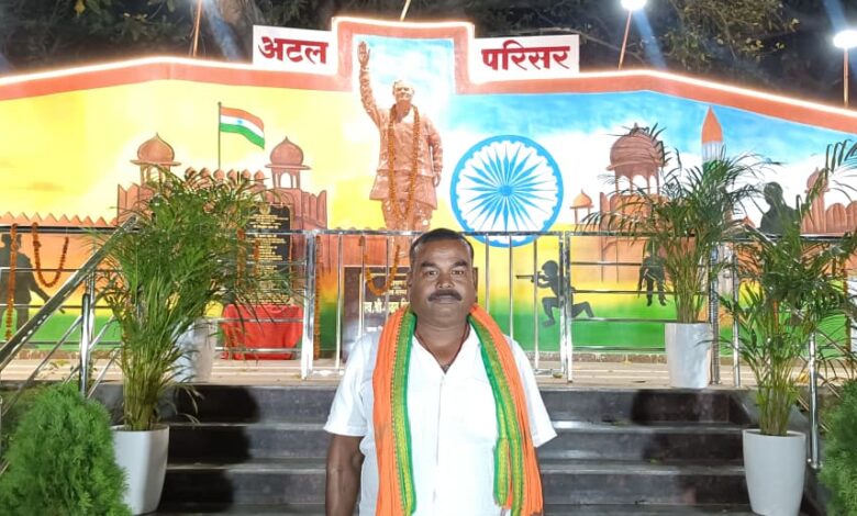 20 लाख के लागत से बना अटल चौक,अनिल सरकार के कार्यकाल में हो रहा धरमजयगढ़ का विकास 1 IMG 20250818 WA0017