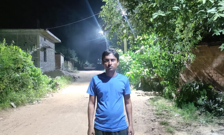 प्रेमनगर में स्ट्रीट लाइट से जगमगा उठा गांव, हाथी के खतरे से मिल रही राहत 1 IMG20250817212036