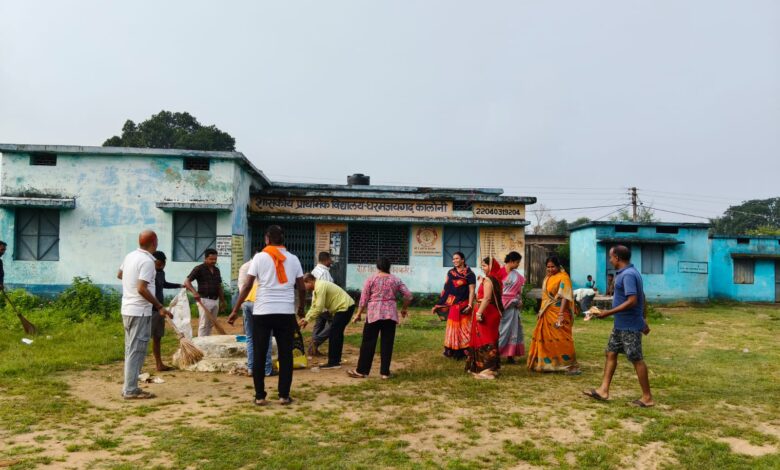 खबर चलने के बाद सफाई के लिए पूरी टीम पहुंची वार्ड-1, भाजपा नेताओं का दिखा सराहनीय प्रयास 1 IMG 20250919 WA0005