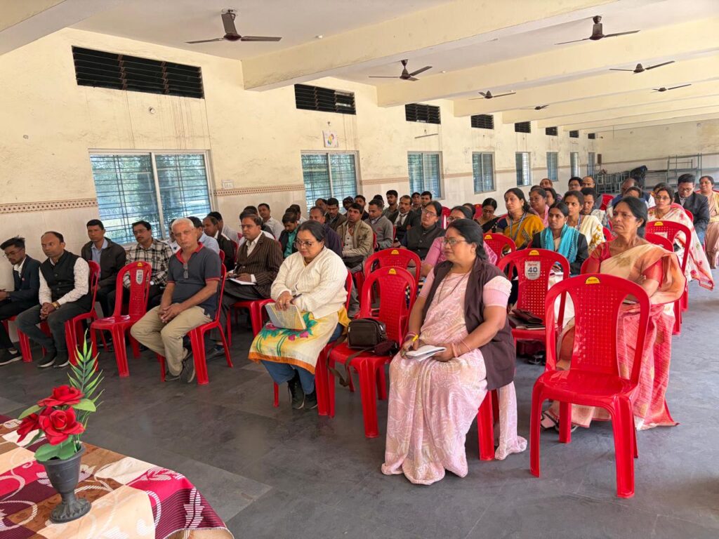 अब स्कूल नहीं कर सकेंगे किताब-ड्रेस की जबरन बिक्री, रायगढ़ कलेक्टर के निर्देश पर शिक्षा विभाग सख्त, फीस व किताबों में मनमानी पर होगी कार्रवाई 3 1001954467