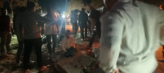 कापू–धरमजयगढ़ मुख्य मार्ग पर भीषण सड़क हादसा। मडवाताल घाट में वाहन दुर्घटनाग्रस्त, दर्जन भर लोग घायल — तीन की हालत गंभीर 3 1001963815