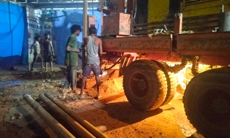 सरकारी जमीन पर अवैध बोर खनन?, पुलिस ने राजस्व विभाग का कार्य है कहकर झाड़ा पल्ला , उठे गंभीर सवाल... 1 IMG 20260527 WA0000