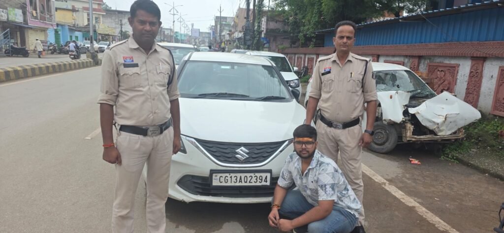 पेट्रोल पंप पर फर्जी ऑनलाइन पेमेंट दिखाकर ठगी करने वाला युवक गिरफ्तार 2 1000682905