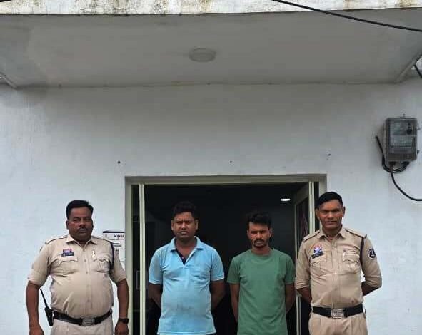हाईवे पर डीजल चोरी करने वाले गिरोह का पर्दाफाश, फर्जी नंबर प्लेट लगी स्कॉर्पियो से करते थे वारदात — जूटमिल पुलिस ने 2 आरोपियों को गिरफ्तार किया 1 IMG 20260813 WA0003
