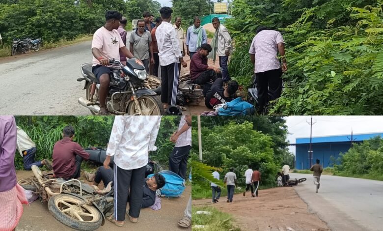 बायसी कॉलोनी में दो मोटरसाइकिलों की जबरदस्त भिड़ंत, दोनों चालक घायल; सड़क सुरक्षा व्यवस्था को लेकर उठे सवाल.. निर्माण कर रही कंपनी और विभाग पर सवालिया निशान.... 1 IMG 20260925 WA0018